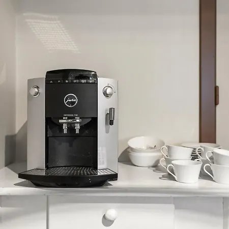 Sharp-vacations Apartman