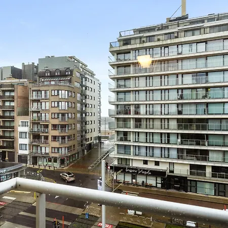 Sharp-vacations Apartman